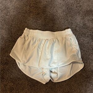lululemon bone white hotty hot shorts